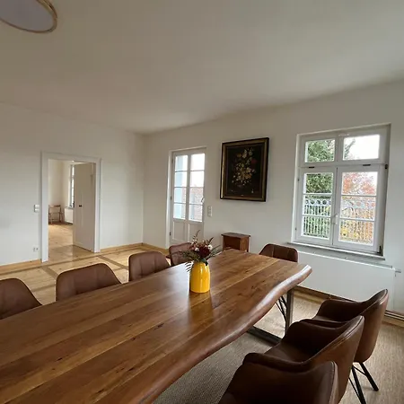 Lejlighed Family With Very Large Living *