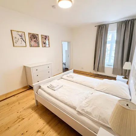 Apartment Family With Very Large Living *
